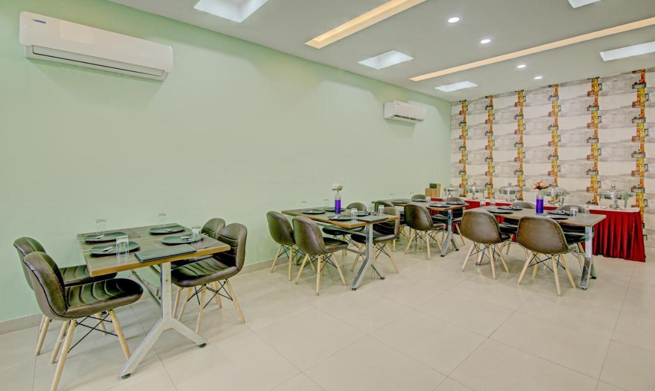 Hotel Treebo Trend Benz Chandīgarh Exterior foto