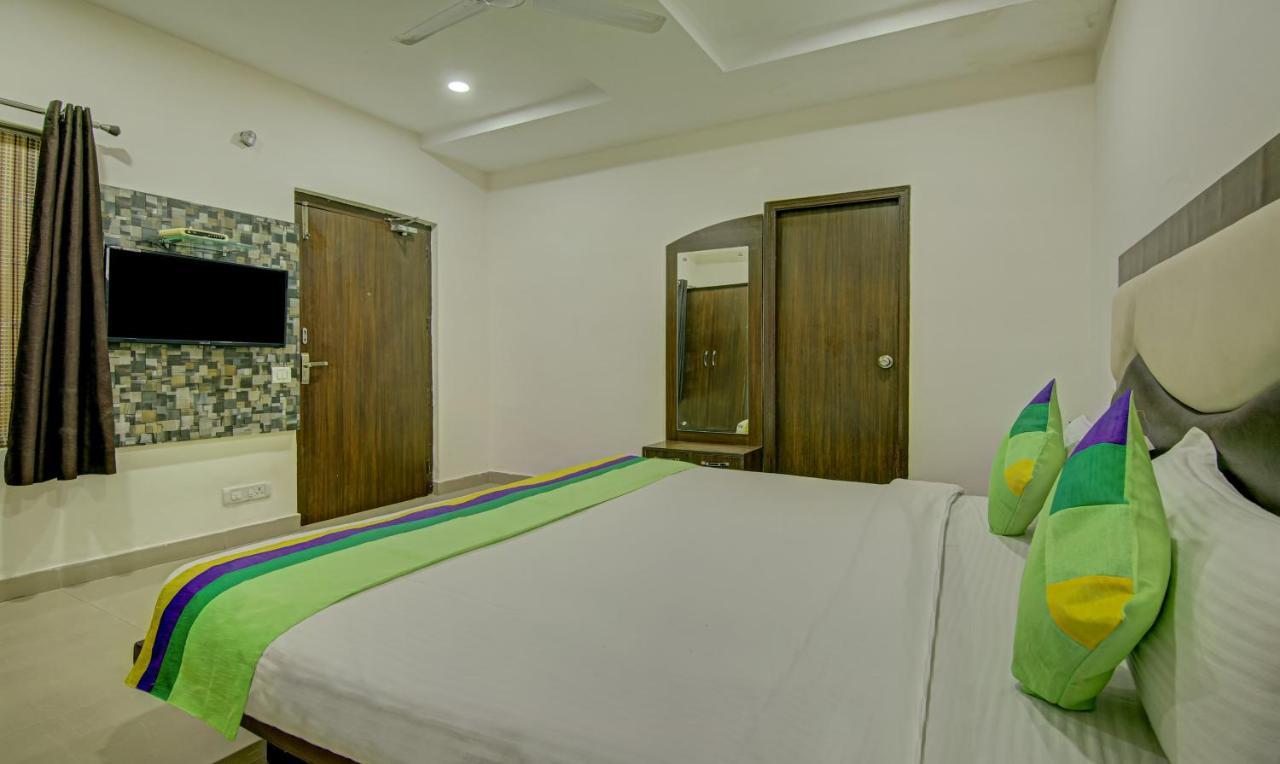 Hotel Treebo Trend Benz Chandīgarh Exterior foto