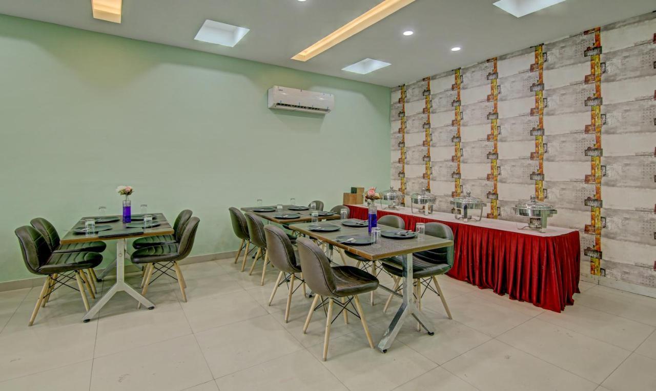 Hotel Treebo Trend Benz Chandīgarh Exterior foto